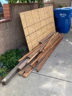 Free Construction Lumber - Please Read Description Completely