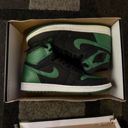 Jordan 1’s (pine Greens) 10M