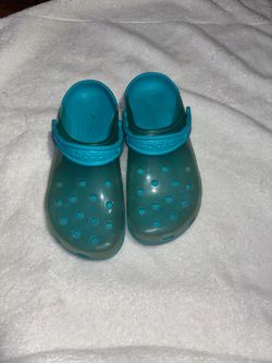 Crocs size 7 mens 9 womens