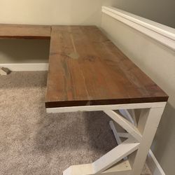 Beautiful Handmade Wooden L- Shape desk