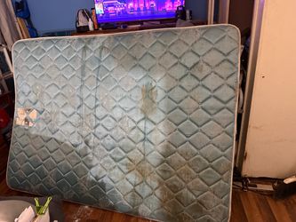 Full size mattress