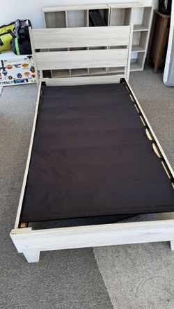 Twin Bedroom Furniture Set