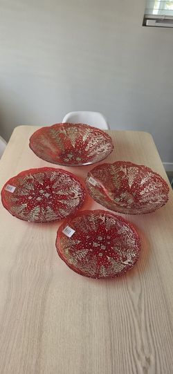 Embossed Glass Plate Set 