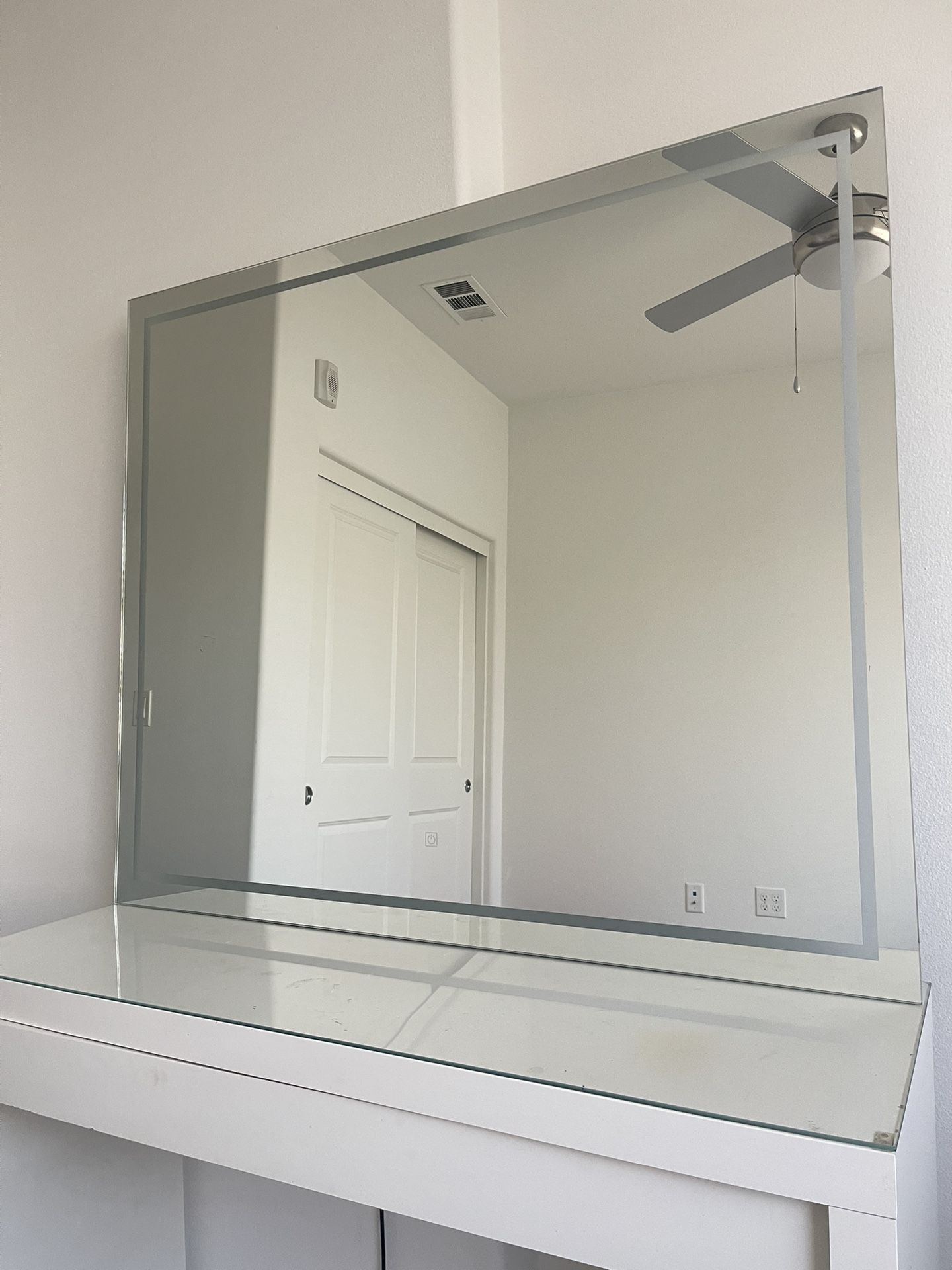 Vanity mirror w/ LED -Like NEW