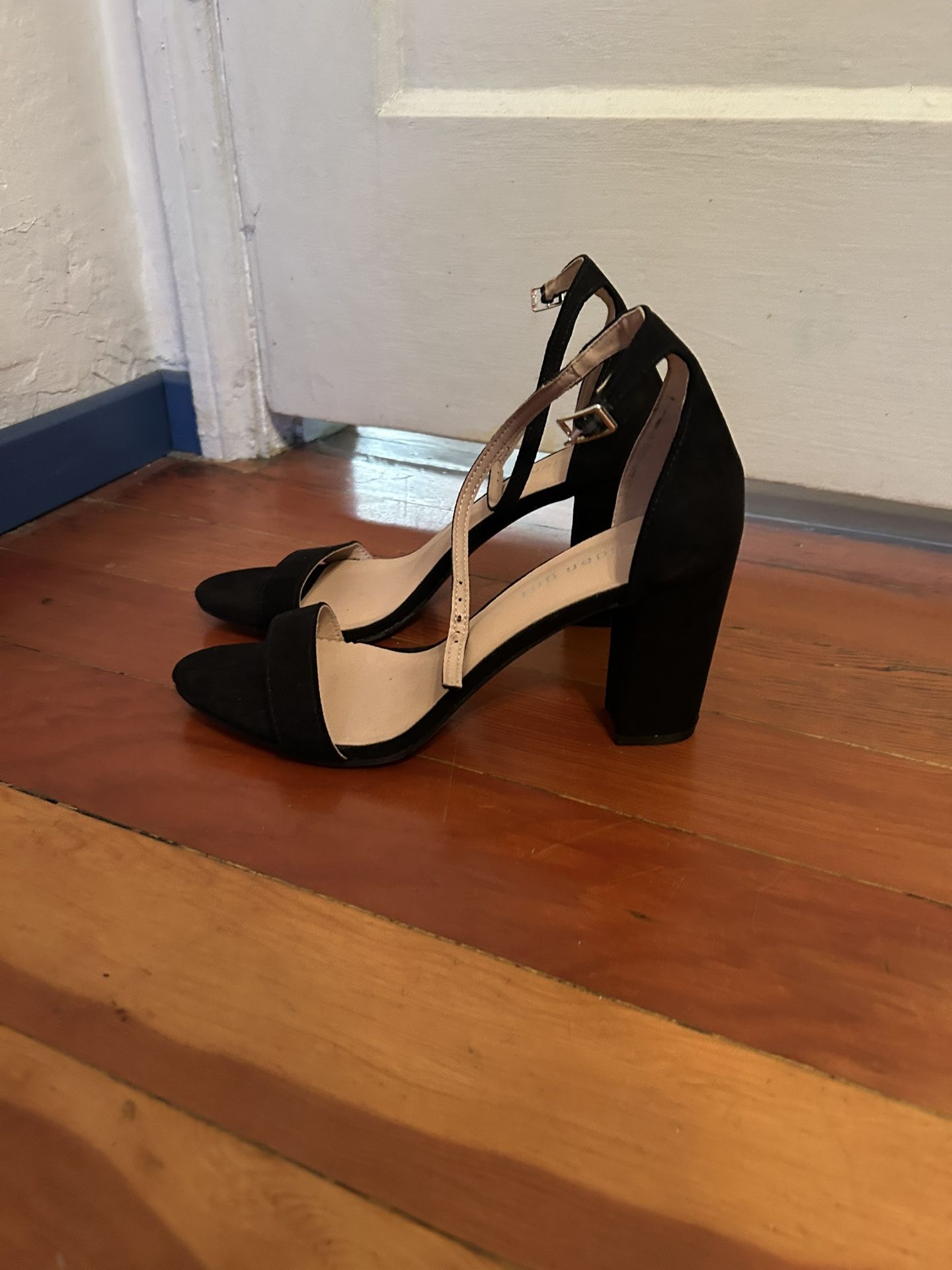 Madden Girl Heels Size 8.5 Black