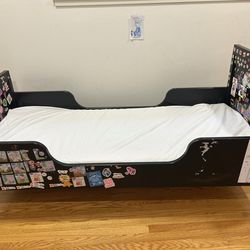 Kids bed