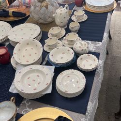 Devonshire Royal Staffordshire Clarice Cliff China