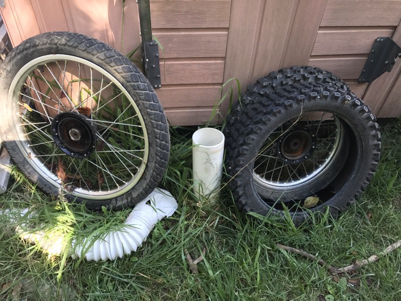 Dirt bike tires
