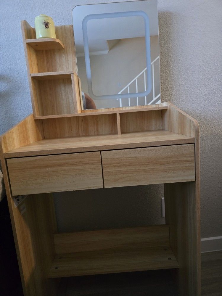 Child's/Teenager Light Up Vanity