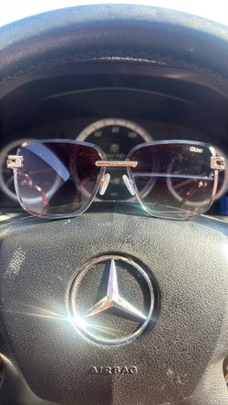 Metallic Quay X Saweetie No Cap Womens Rimless Square Sunglasses