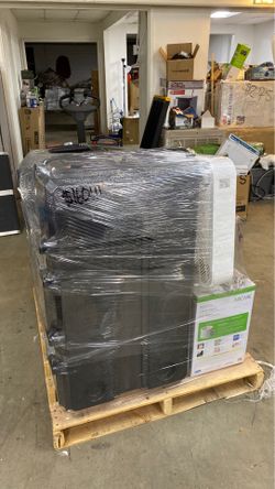 Pallet with items craftsman kobalt