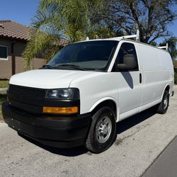 2019 Chevrolet Express 2500 Cargo Van