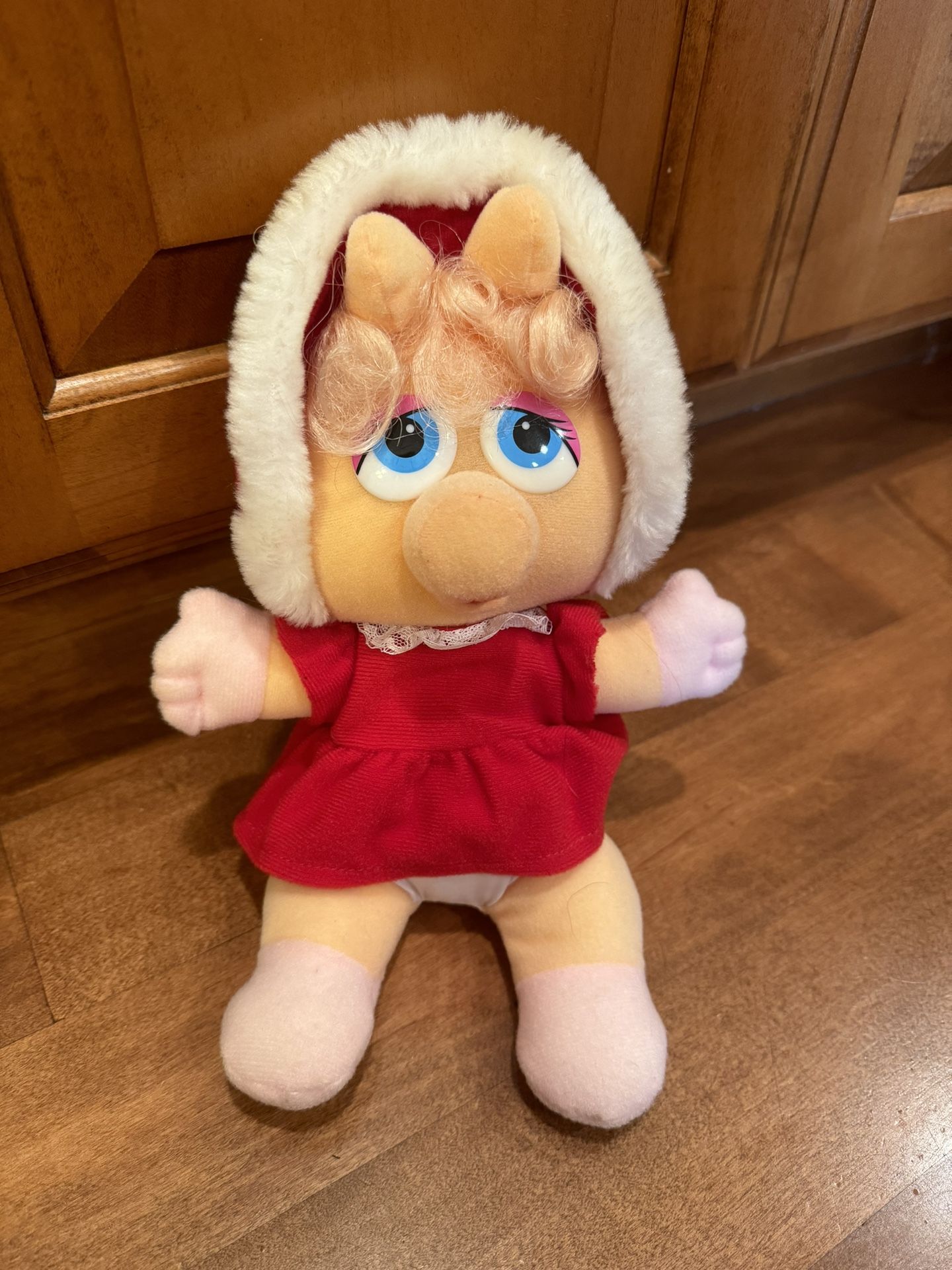 Vintage Christmas 1987 Miss Piggy Shipping Avaialbe