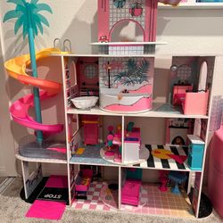 LOL doll House 