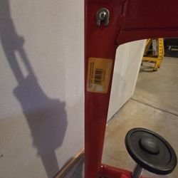 Ferrari Table Top Floor Corker