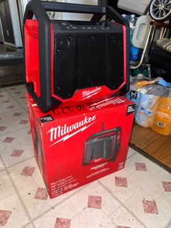 Milwaukee M18 Bluetooth Job Site Radio