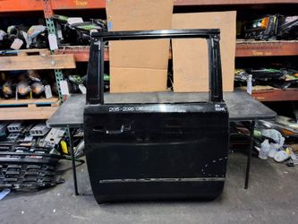 2015-2016-2017-2018-2019-2020 CHEVROLET SUBURBAN RIGHT  SIDE REAR DOOR OEM USED #11825