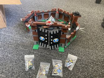 LEGO 7019 Viking Fortress Against The Fafnir Dragon