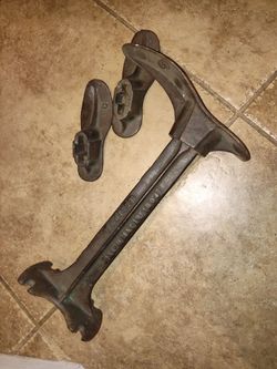 Cast iron cobbler set