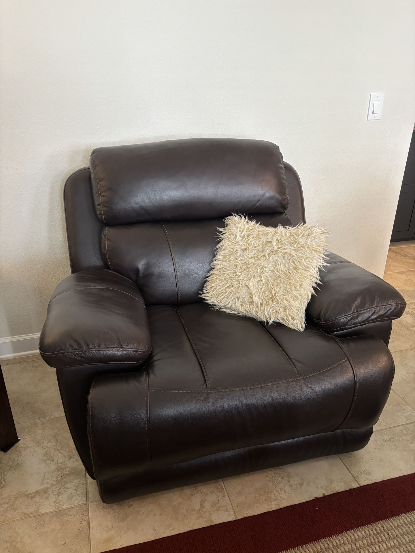 Dual-Power Recliner