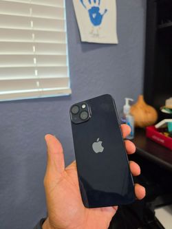 Iphone 14 unlocked,like new!