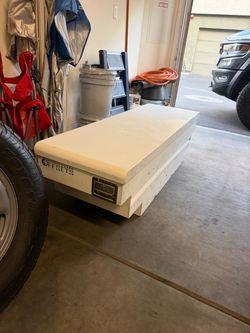 RKI Tool box for Toyota Tacoma and maybe other trucks
