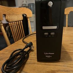 Cyber Power Battery Back Up 1500VA AVR is UPS means Uninterrupted Power Supply. Model is LX1500GU. 10 power out plugs. Great 