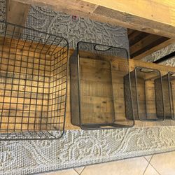 Assorted storage baskets 