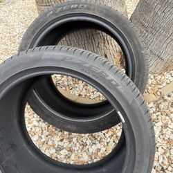 Pirelli P Zero 305/35 R20 $300 OBO