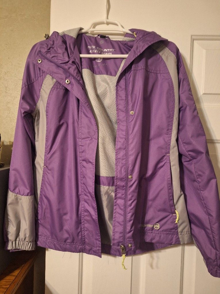 Ladies Small Rain Jacket $8
