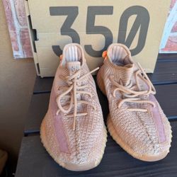 6.5 YEEZY BOOST 350 V2