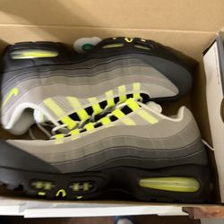 Nike Air Max 95 OG Neon Big Bubble