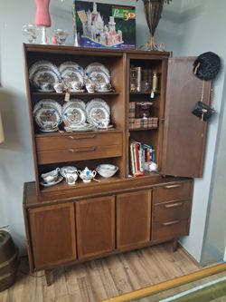 Mid Century Furniture 