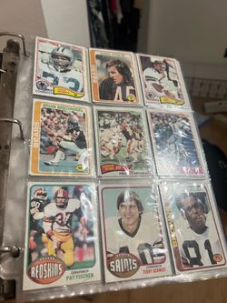 Binder of 360 Vintage Football Cards: 70s/early 80s