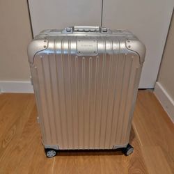 Rimowa Luggage Aluminum 