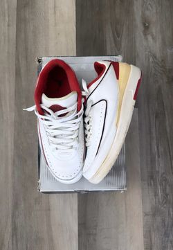 Jordan 2 low varsity red size 8.5
