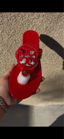 Tory sandals
