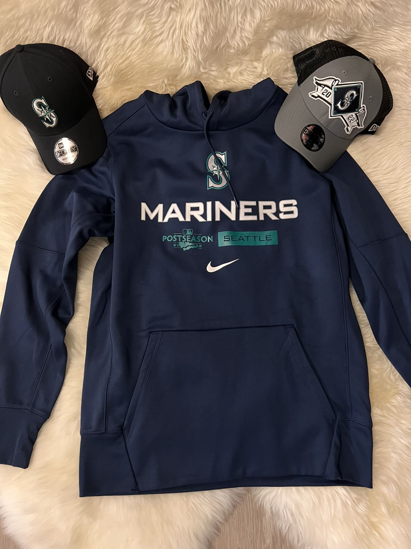 Mariners Men Nike Hoodie Size XL
