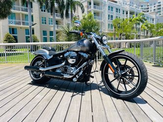 2016 Harley Davidson Breakout 103 super nice cool bike FINANCING