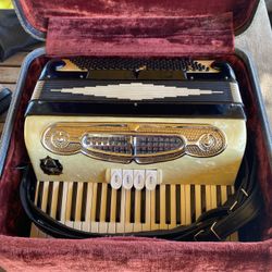 Accordion Castiglione Keyboard, Acordeón Castiglione Teclas  Negotiable 