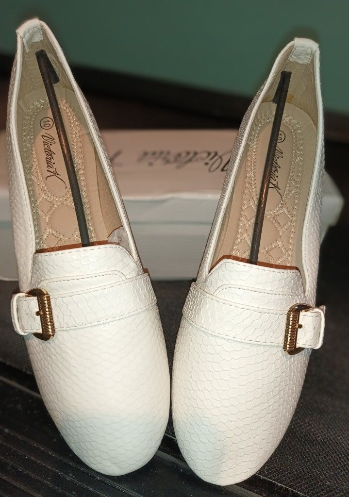 Victoria K Ballet Loafers, White, Size 10