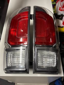 Toyota Tacoma 2016-2023 OEM taillights