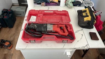 Milwaukee Orbital Sawzall