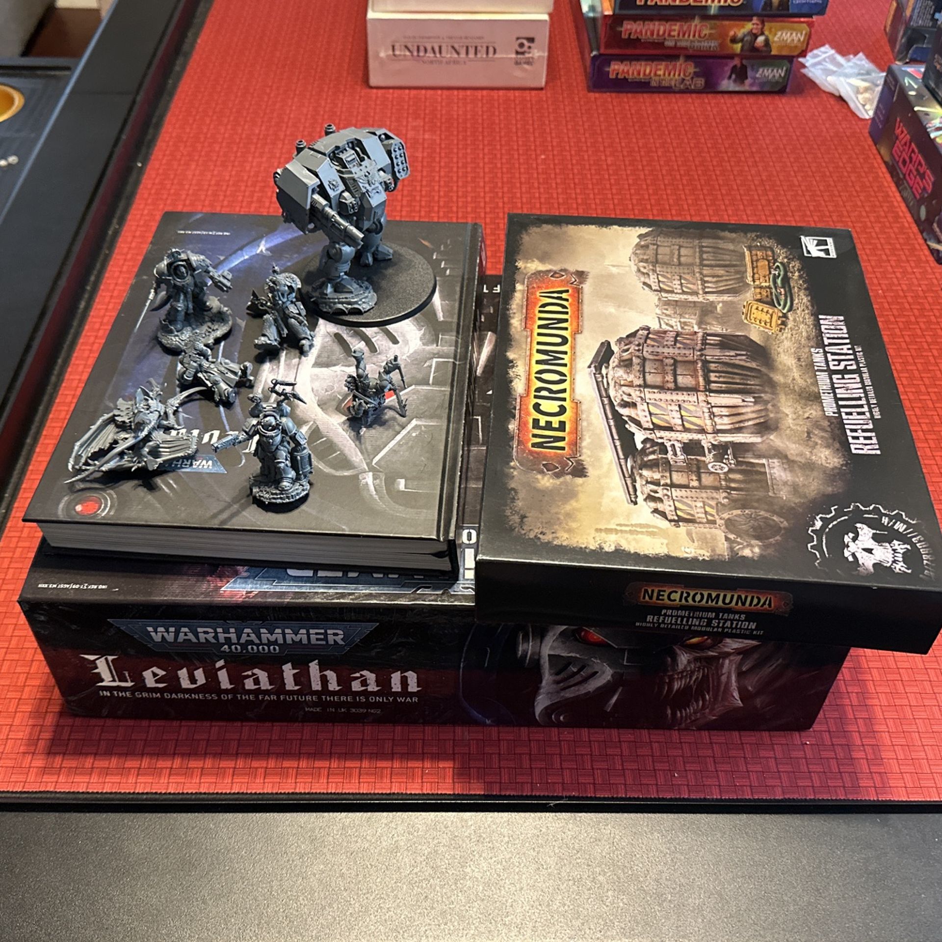 Warhammer 40k Leviathan Plus Necromunda Refueling station for Sale in ...