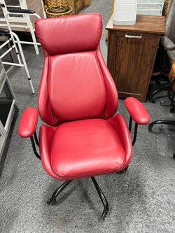 Leather Executive Office Chair, Computer Desk Chair, Red Ergonomic, Rubber Wheels, Lumbar Support, 360° Swivel, High Back, Adjustable Height, for Mode