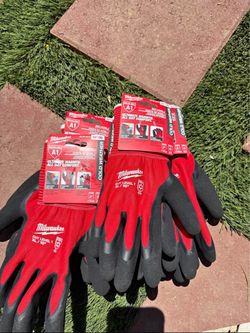 Milwaukee Cut Level 1 Winter Work Gloves — XL — NEW