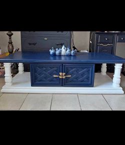 Vintage coffee table hand painted