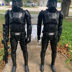 Black Star Wars storm troopers 3ft tall