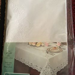 Vinyl Tablecloth, Oval