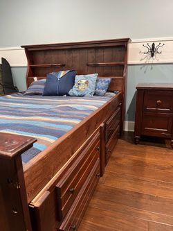 Pottery barn full size bed